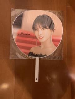 TWICE うちわ　モモのサムネイル