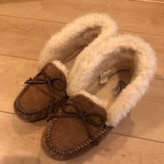 UGG モカシンのサムネイル