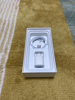 Apple アップル 純正充電器のサムネイル