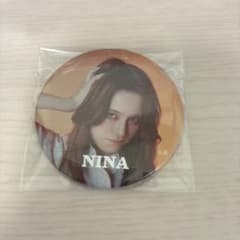 NiziU ニナ　NEWEvoNUtion 缶バッジのサムネイル