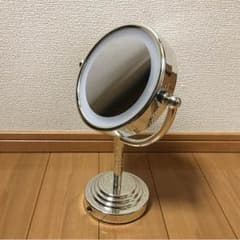 新品♡LEDライト付きミラーのサムネイル