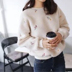 フラワー刺繍ボアプルオーバーのサムネイル