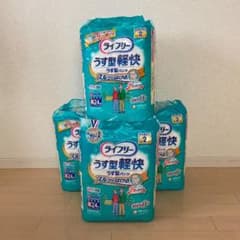 ライフリー薄型軽快パンツSサイズ　24枚いりのサムネイル