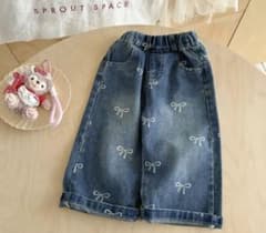 新品タグ付きリボン柄 デニムパンツ ロングパンツsize110のサムネイル