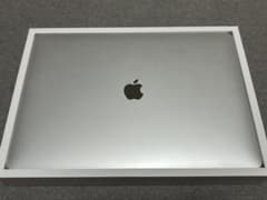 Apple MacBook Proのサムネイル