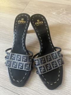 FENDI サンダル EU37.5のサムネイル