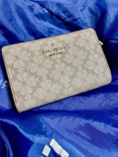 Kate Spade 二つ折り財布のサムネイル