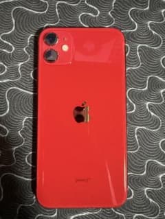 Apple iPhone 11 (赤) 本体 - メルカリ