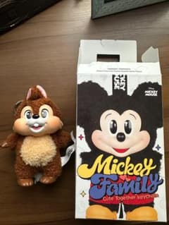 POP MART ミッキーファミリー キーチャーム チップのサムネイル
