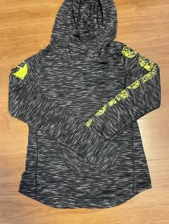 パーカーデザインTシャツのサムネイル