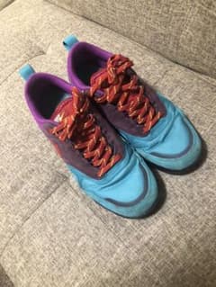 NIKE スニーカーのサムネイル