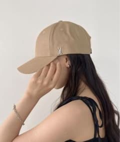 Stud logo over fit ball cap べージュのサムネイル