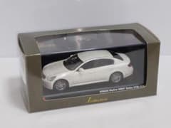 京商 日産 スカイラインセダン 350GT 1/43 ミニカー ホワイト V36