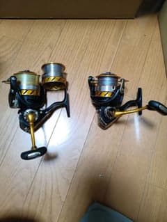 REVROS 3012hスピニングリール 2個+スプーン1個　セット　ジャンクのサムネイル