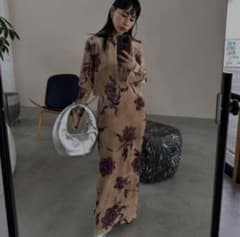最終値下げ DRY FLOWER VELOUR DRESS SサイズAMERIのサムネイル