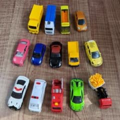 トミカ ミニカーセット 14台のサムネイル