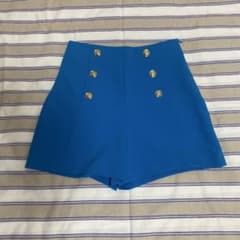 ZARA ブルー ショートパンツ 金ボタンのサムネイル