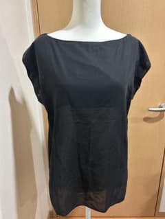 ⭐️筆タグイッセイミヤケ黒ブラウス極美品⭐️ - メルカリ