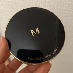 ミシャクッションファンデ　プロカバー明るい肌色のサムネイル