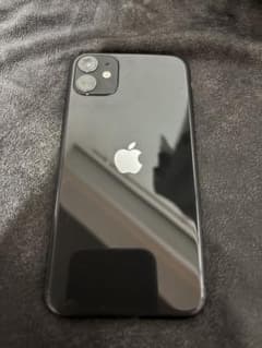 Apple iPhone 11 ブラック 本体のサムネイル