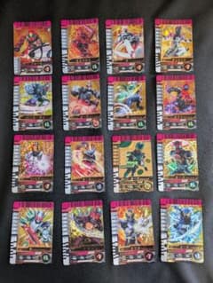 仮面ライダー　ガンバライド　レアカードセット　　ケース付きのサムネイル
