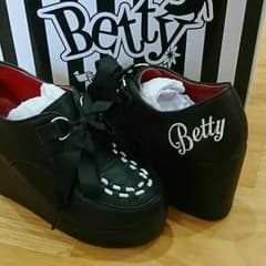 専用 Betty♥️ショートブーツ22㎝のサムネイル