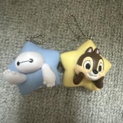 ディズニー 星型キーホルダー 2体セット ベイマックス チップのサムネイル