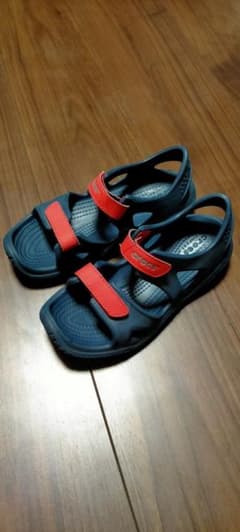crocs クロックス　サンダル　キッズのサムネイル