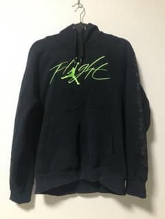【売り切り値下げ】 NIKE ジョーダン　パーカー　ジャンプマンのサムネイル