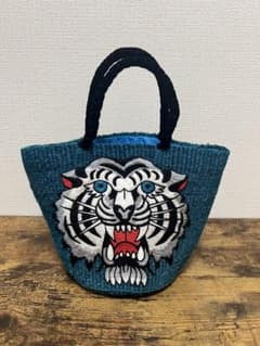 KEITAMARUYAMA 虎刺繍 青 かごバッグ KEITAMARUYAMA 虎刺繍 青 かごバッグ - メルカリ