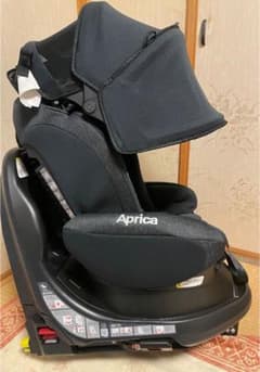 アップリカ　フラディアグロウ　ISOFIX （2017年購入）のサムネイル