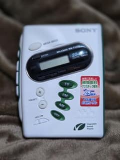 【ジャンク品】SONY WM-FX202 ポータブルカセットプレーヤーのサムネイル