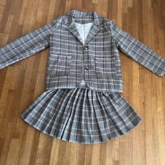 子供用スーツのサムネイル