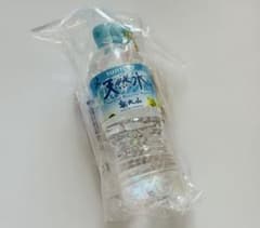 最終値下げ！SUNTORY 天然水 　ちゅるぷかチャーム　奥大山のサムネイル