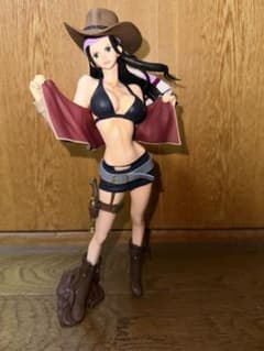 ワンピース ニコ・ロビン フィギュアのサムネイル