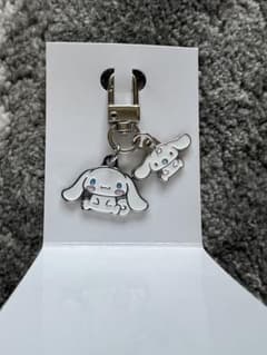 サンリオシークレットキーホルダー　シナモロールのサムネイル