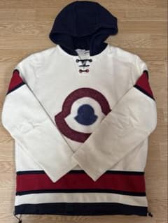 MONCLER M52 フード付きトレーナー - メルカリ