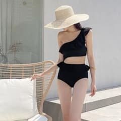フリルワンショルダー　水着のサムネイル