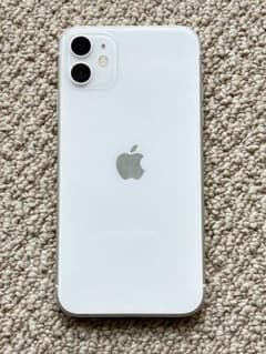 iPhone 11 ホワイト 64GB SIMロック解除のサムネイル