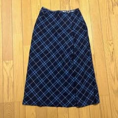 Burberry バーバリー　チェック柄 スカート ロング丈 ネイビー×ブルーのサムネイル