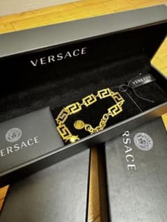 VERSACE グレカ模様 ゴールドチェーンブレスレットのサムネイル