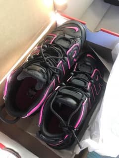 モアテン 黒ピンク  メンズ２５cmのサムネイル