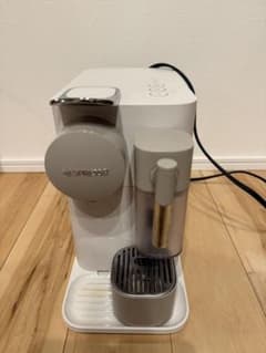 2021年製NESPRESSO コーヒーメーカー ラティシマワン F111 - メルカリ