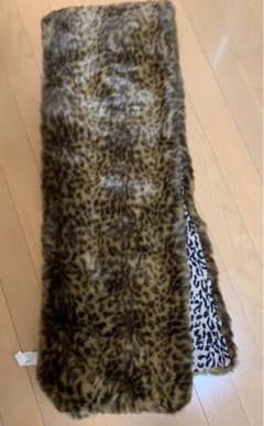 ZARAのマフラーのサムネイル