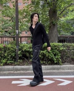 矢野崇人さん着用　acne studios ベロアニットポロシャツ　Sサイズのサムネイル