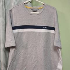 NIKE Tシャツ グレー系のサムネイル