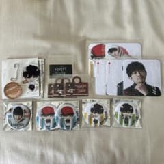 津田健次郎　グッズまとめ売り Amazon.co.jp: 津田健次郎 アクリルスタンド ツダケンカフェ ホビー