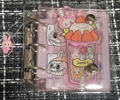 ラブブ　シャカシャカバインダー　カードケース　シール帳のサムネイル
