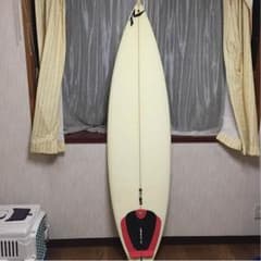 美品RUSTY(ラスティー)フィン・デッキパッド・ノーズガード付ショートボードのサムネイル