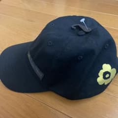 値下げ！　希少marimekko×adidas キャップのサムネイル